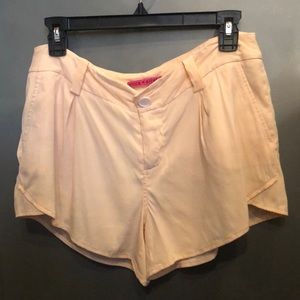 Alice + Olivia peach pink silk shorts hotpants